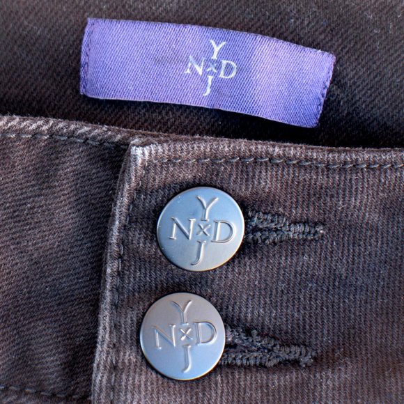 NYDJ Capri Cropped Split Side Buttons Tag Sz 2 - Picture 3 of 8